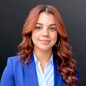 Staff member Mabel Gonzalez from ID_fd20d561b56a