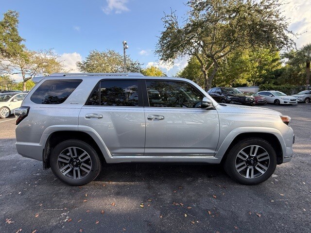 2016 Toyota 4Runner Base photo 3