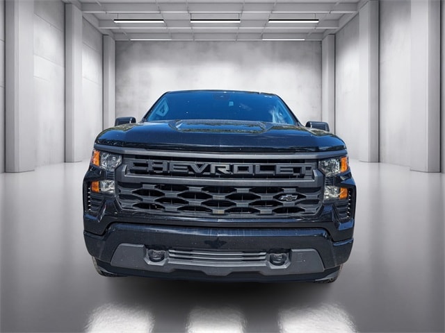 2023 Chevrolet Silverado 1500 Custom photo 4