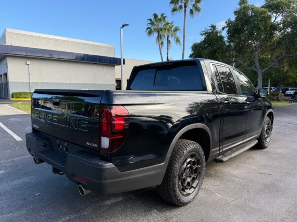 Used 2025 Honda Ridgeline RTL Truck