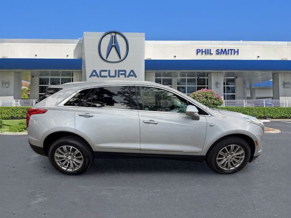 Used 2017 Cadillac XT5 Luxury SUV