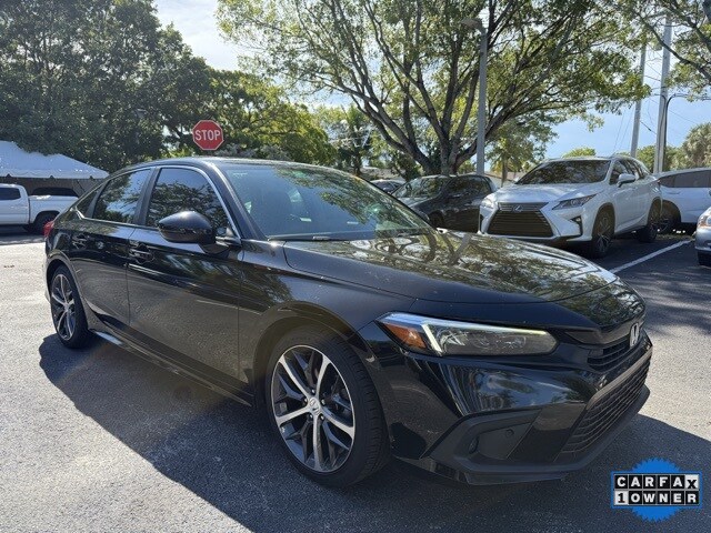 2022 Honda Civic Touring photo 3