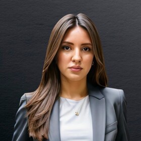 Staff member Alejandra Parra from ID_72c4f86843a0