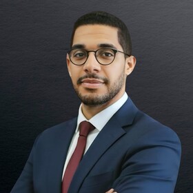 Staff member Ariel Lopez from ID_72c4f86843a0