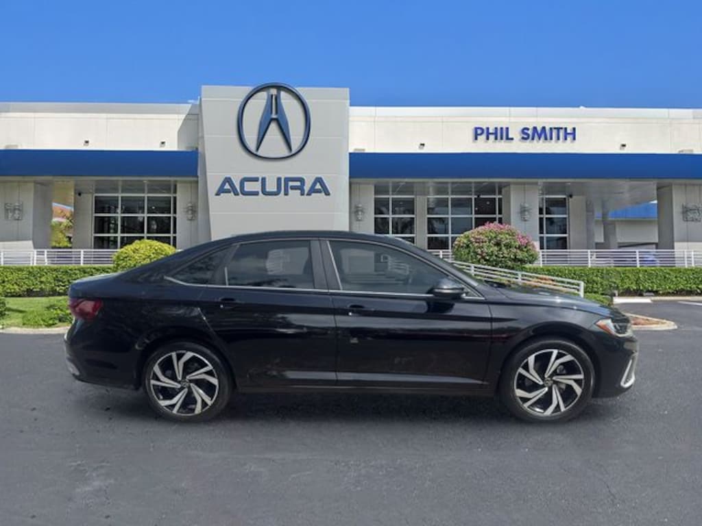 Used 2025 Volkswagen Jetta 1.5T SEL Sedan