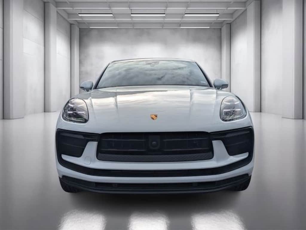 Used 2024 Porsche Macan Base SUV