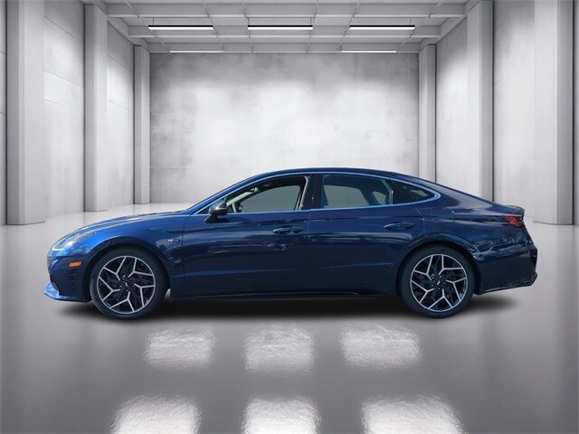 2022 Hyundai Sonata N Line photo 2