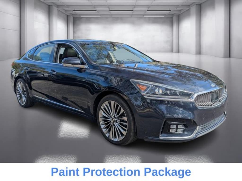 Used 2017 Kia Cadenza Limited Sedan