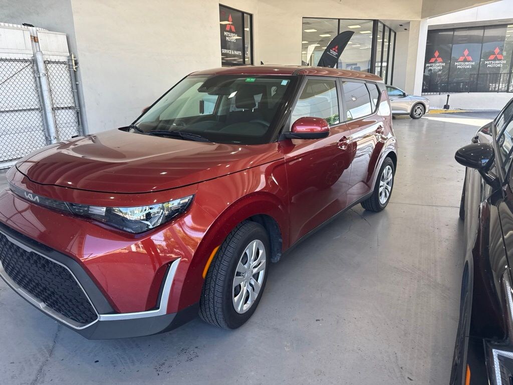 Certified 2023 Kia Soul LX Hatchback