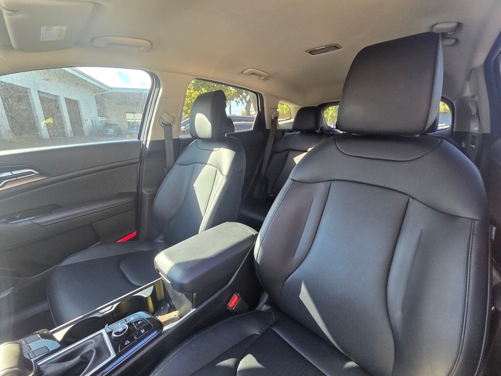 Used 2023 Kia Sportage EX SUV