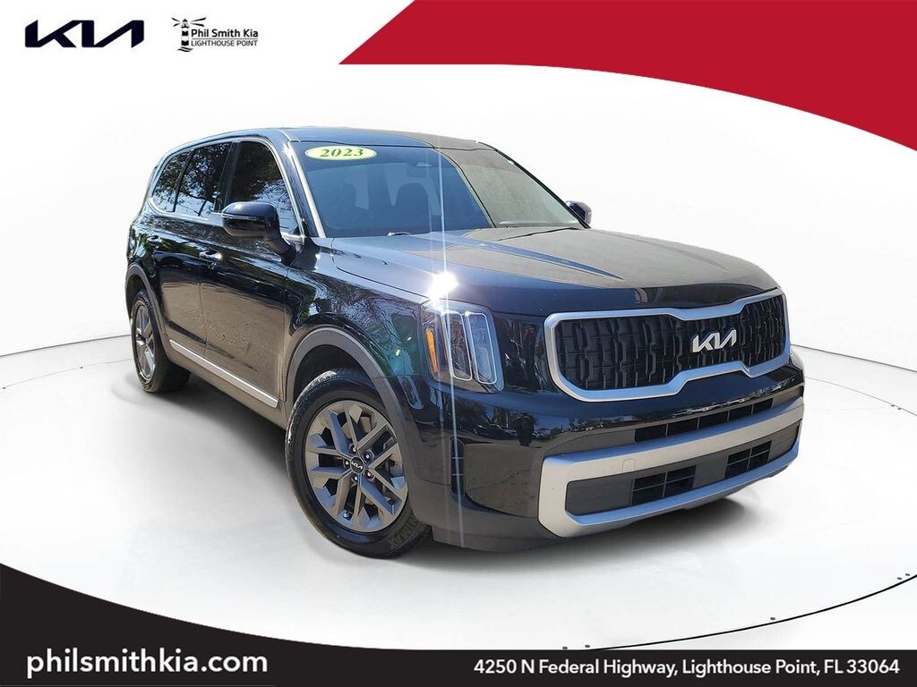 Used 2023 Kia Telluride LX SUV