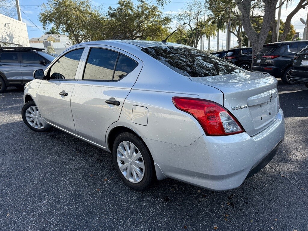 Used 2015 Nissan Versa 1.6 S Sedan