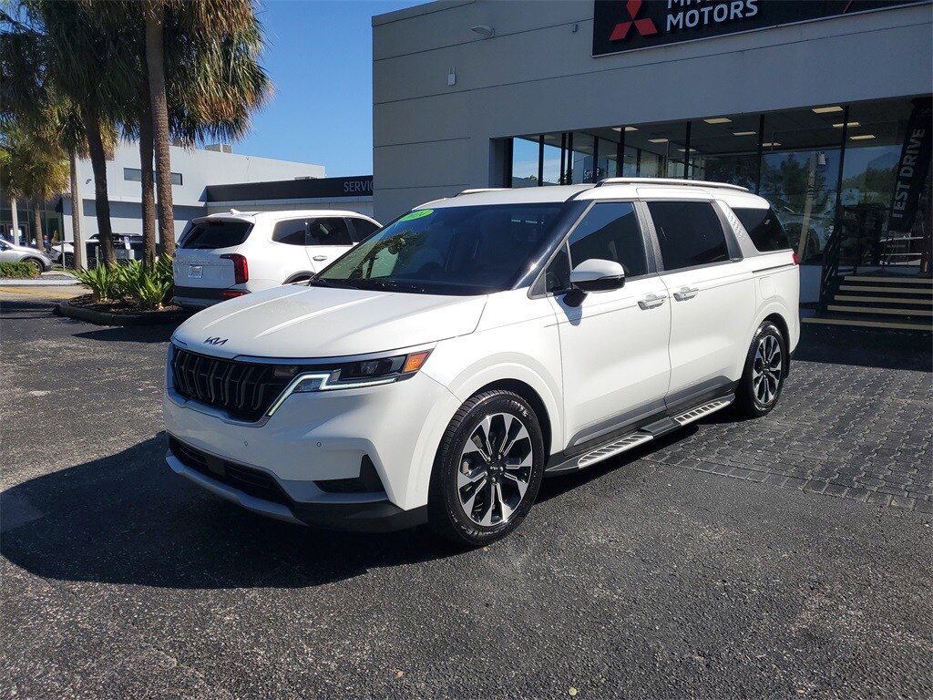 Certified 2024 Kia Carnival EX MPV