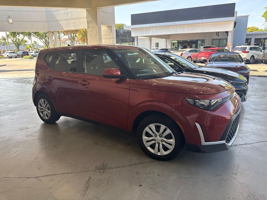 Certified 2023 Kia Soul LX Hatchback