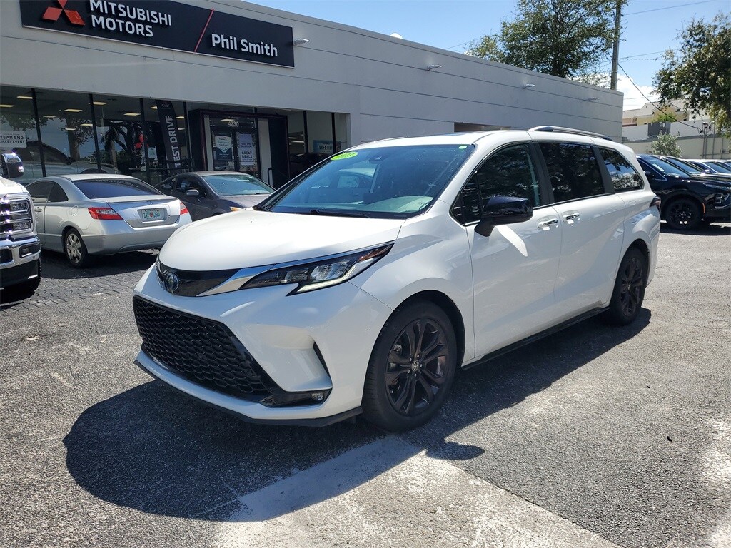 Used 2023 Toyota Sienna XSE 7 Passenger Van Passenger Van