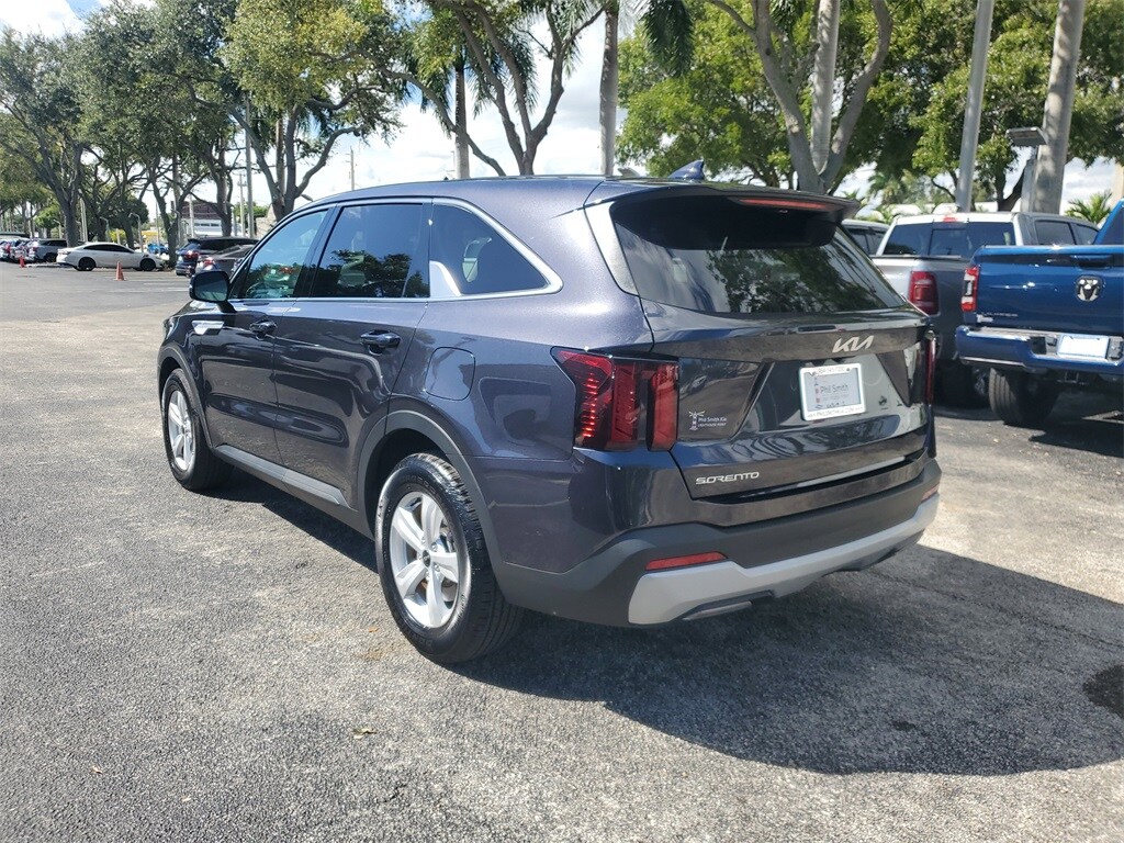 Certified 2025 Kia Sorento LX SUV