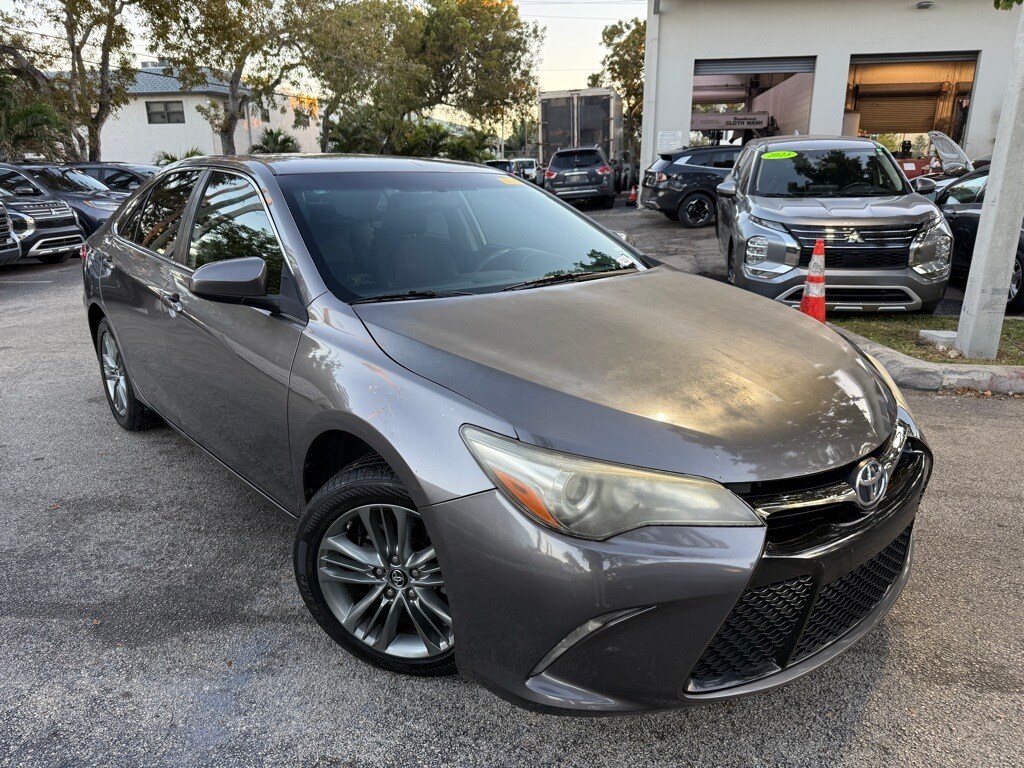 Used 2017 Toyota Camry XLE Sedan