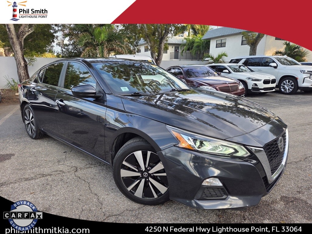 Used 2021 Nissan Altima 2.5 SV Sedan