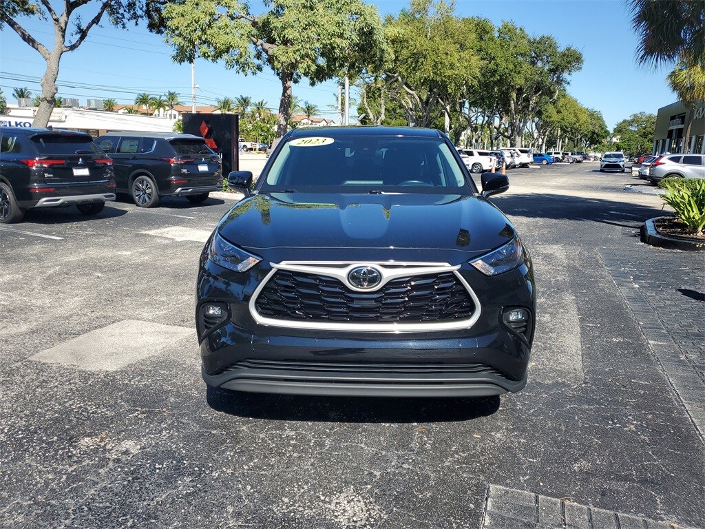 Used 2023 Toyota Highlander Platinum SUV