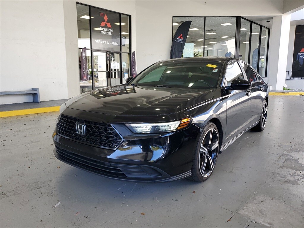 Used 2023 Honda Accord Hybrid Sport w/BSI Sedan