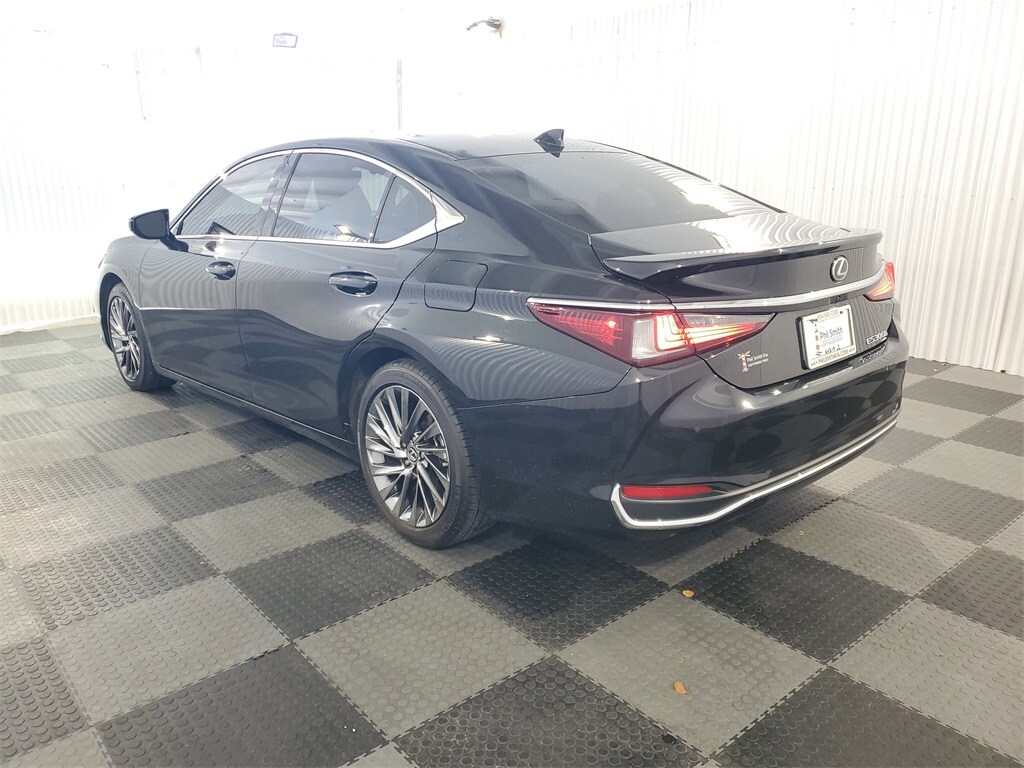 Used 2024 Lexus ES 300h Ultra Luxury Sedan