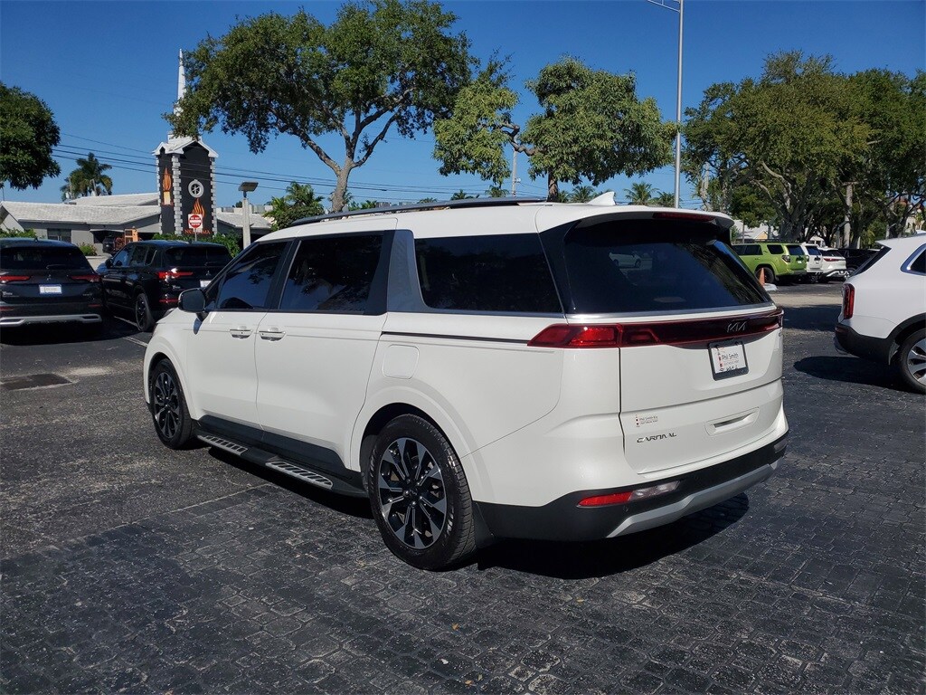 Certified 2024 Kia Carnival EX MPV