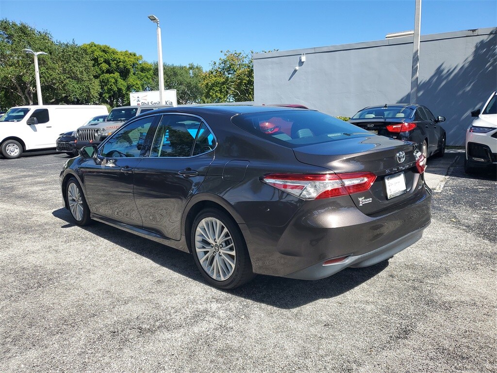 Used 2018 Toyota Camry XLE Sedan