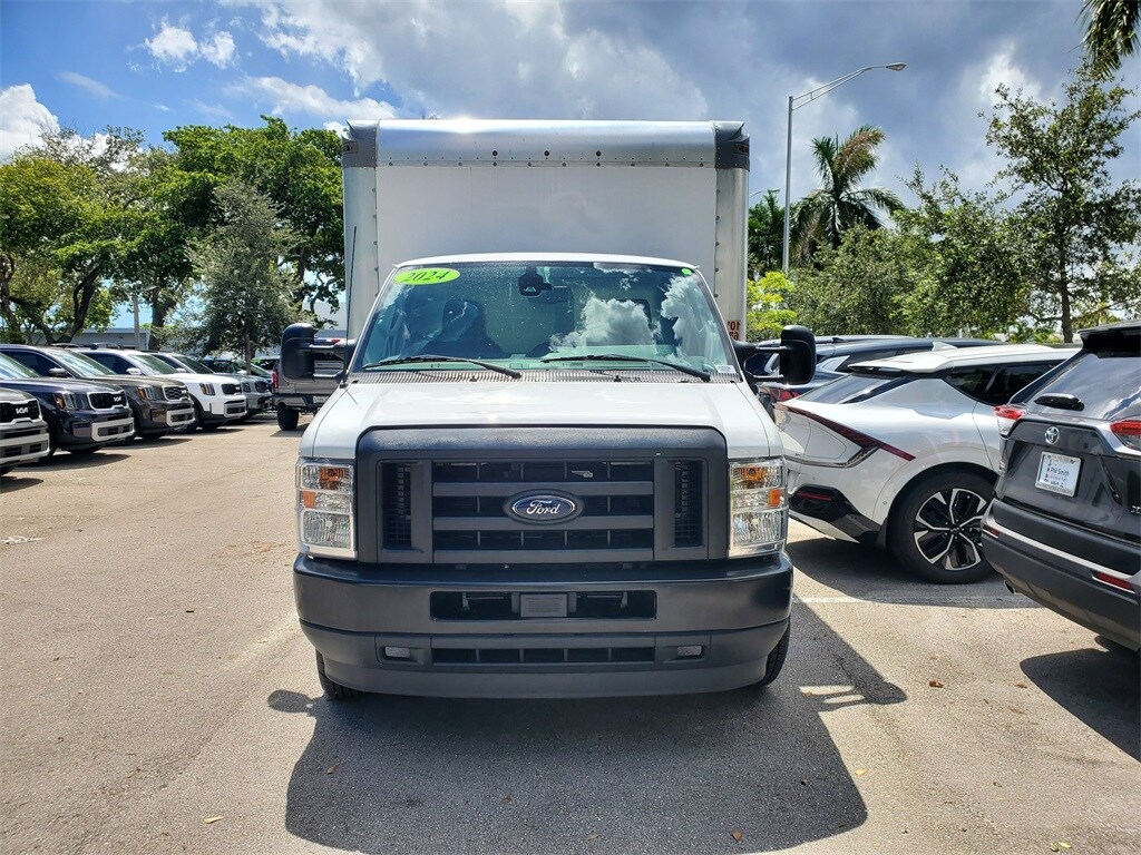 Used 2024 Ford E-350 Cutaway Base Truck