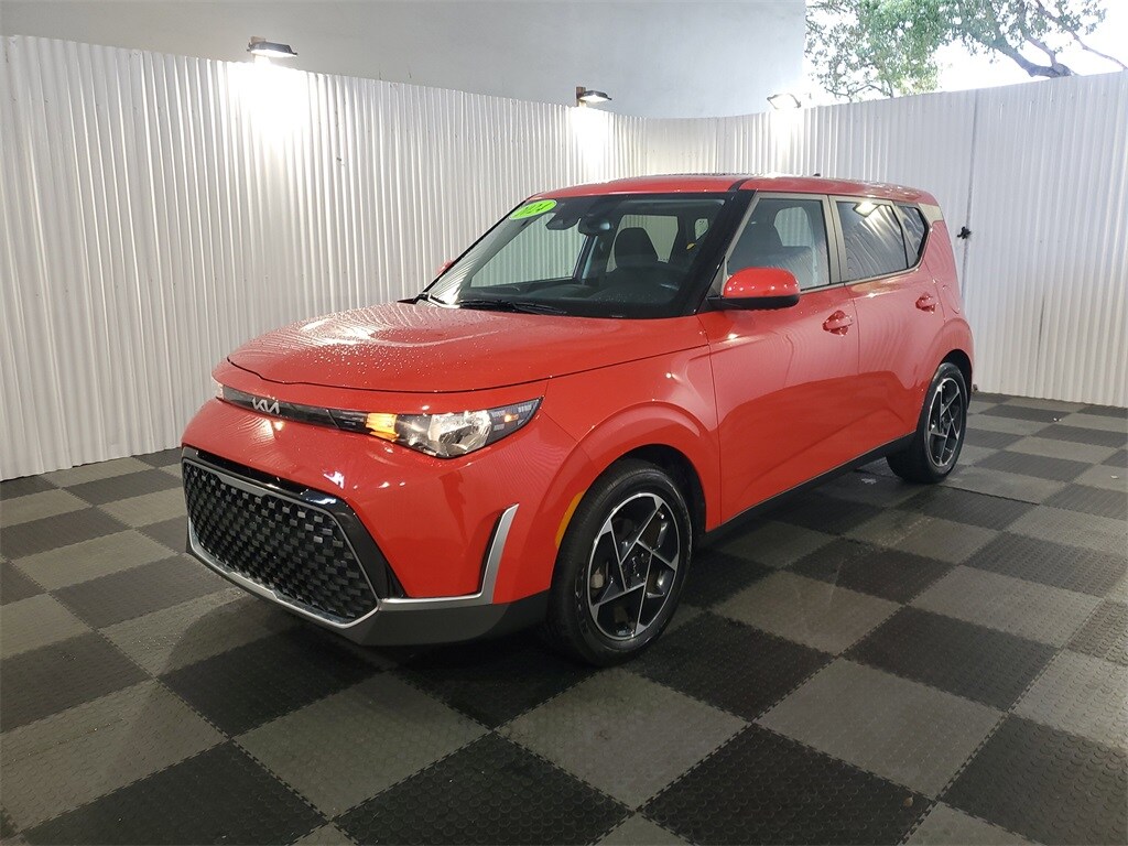 Certified 2024 Kia Soul EX Hatchback