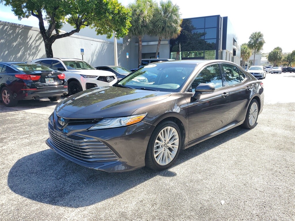 Used 2018 Toyota Camry XLE Sedan