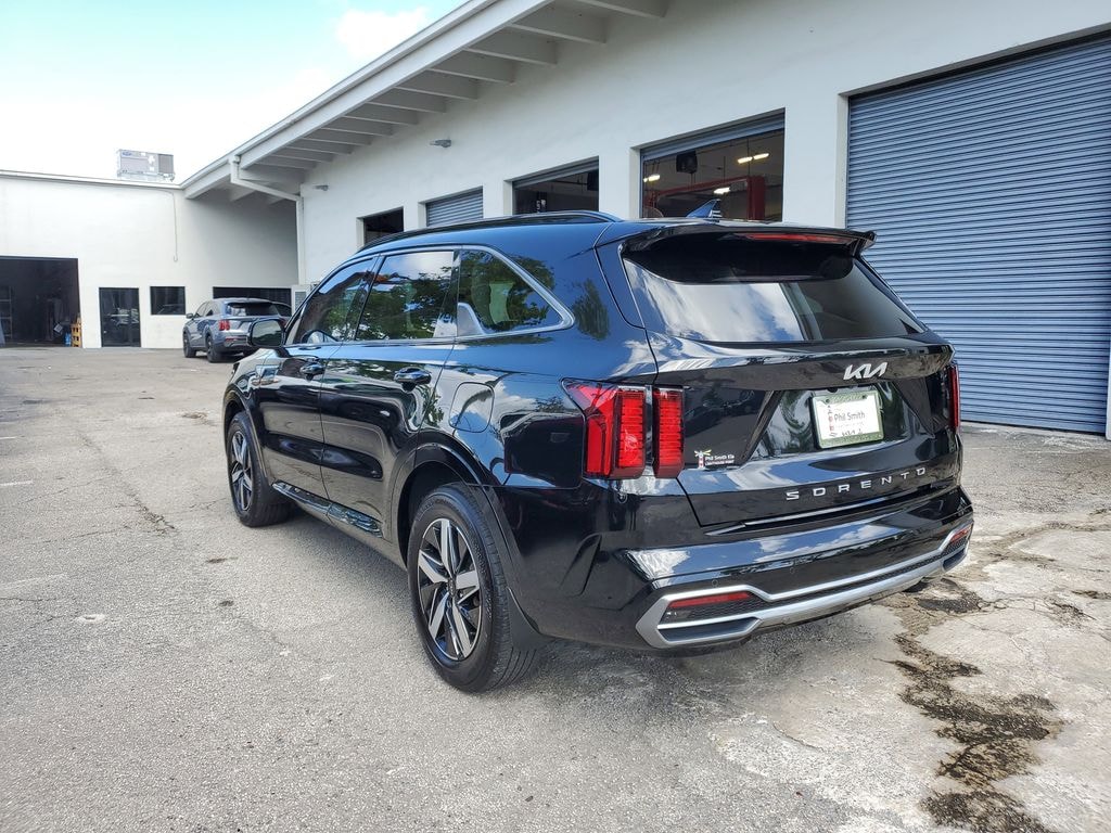 Certified 2022 Kia Sorento EX SUV
