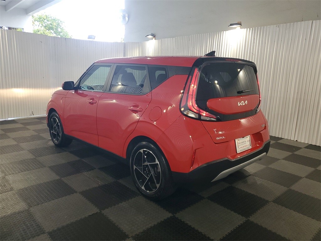 Certified 2024 Kia Soul EX Hatchback