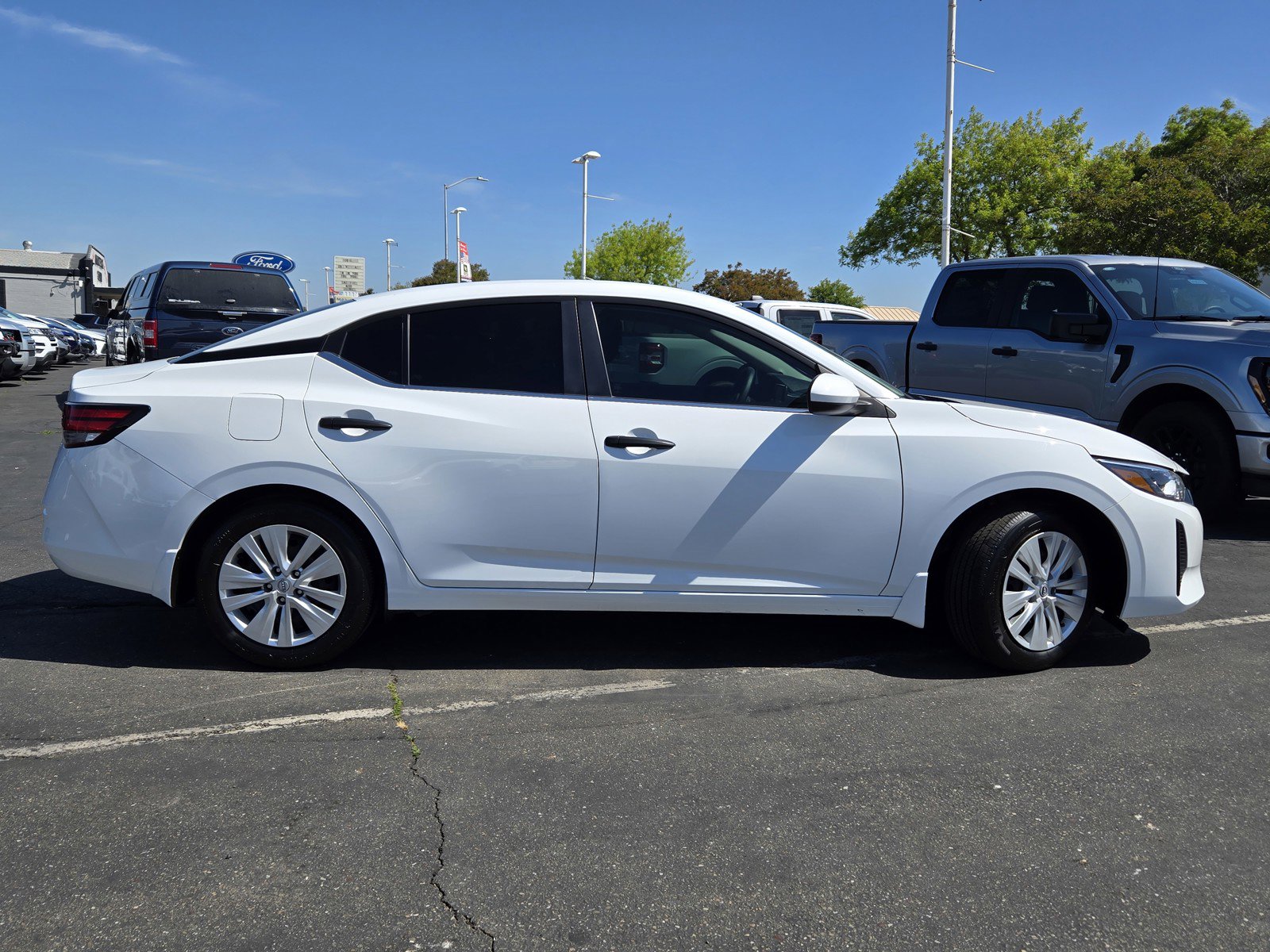 2024 Nissan Sentra S photo 4