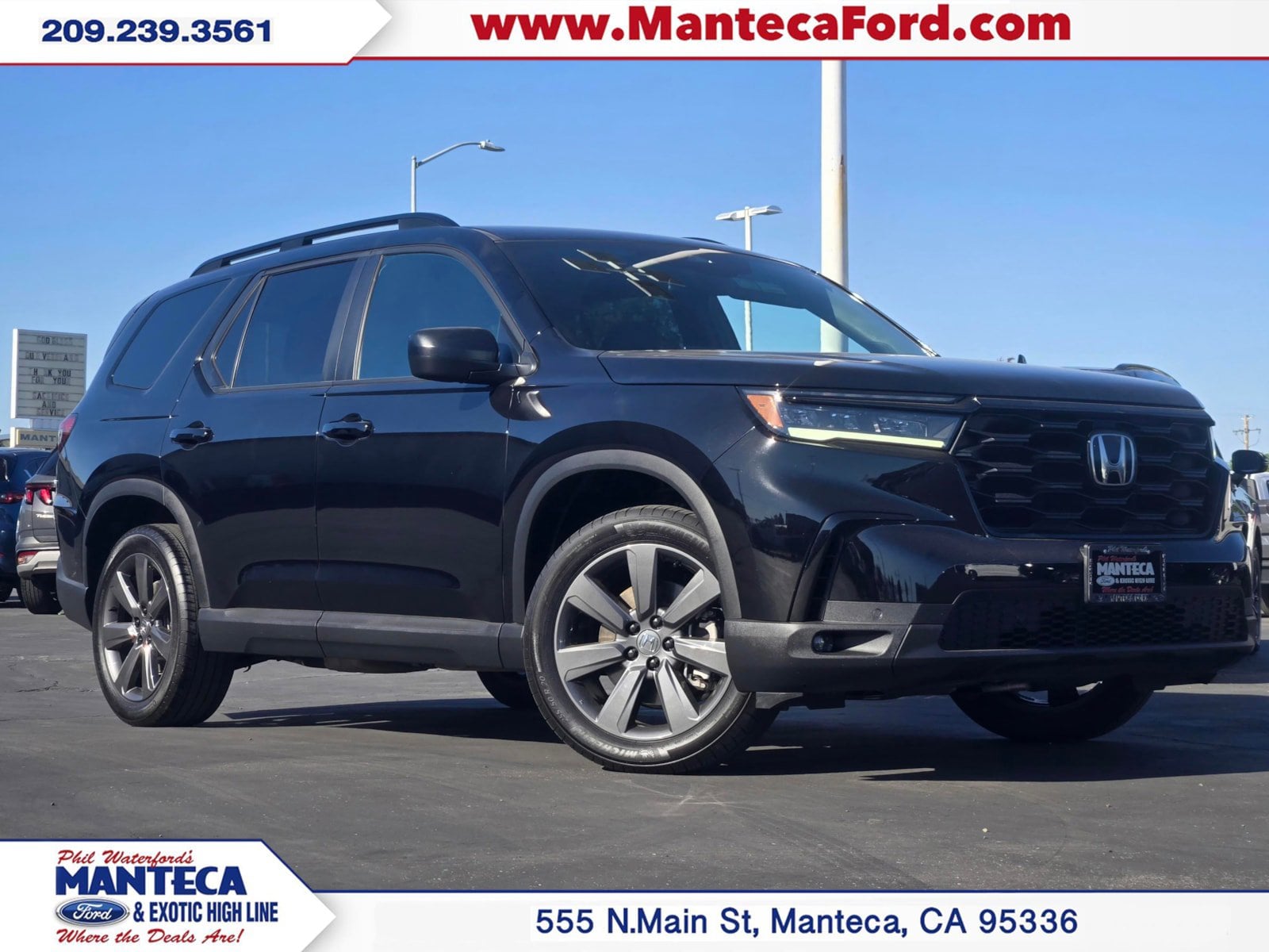 2025 Honda Pilot Sport 2WD's photo