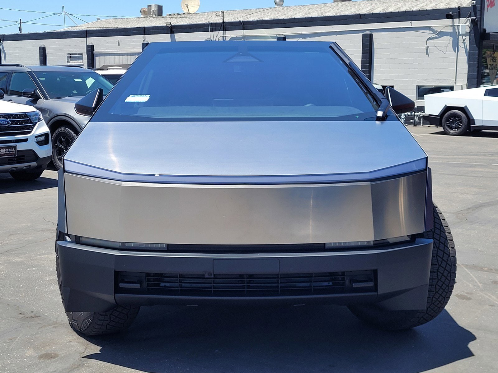 Used 2024 Tesla Cybertruck Cyberbeast with VIN 7G2CEHEE1RA008411 for sale in Manteca, CA