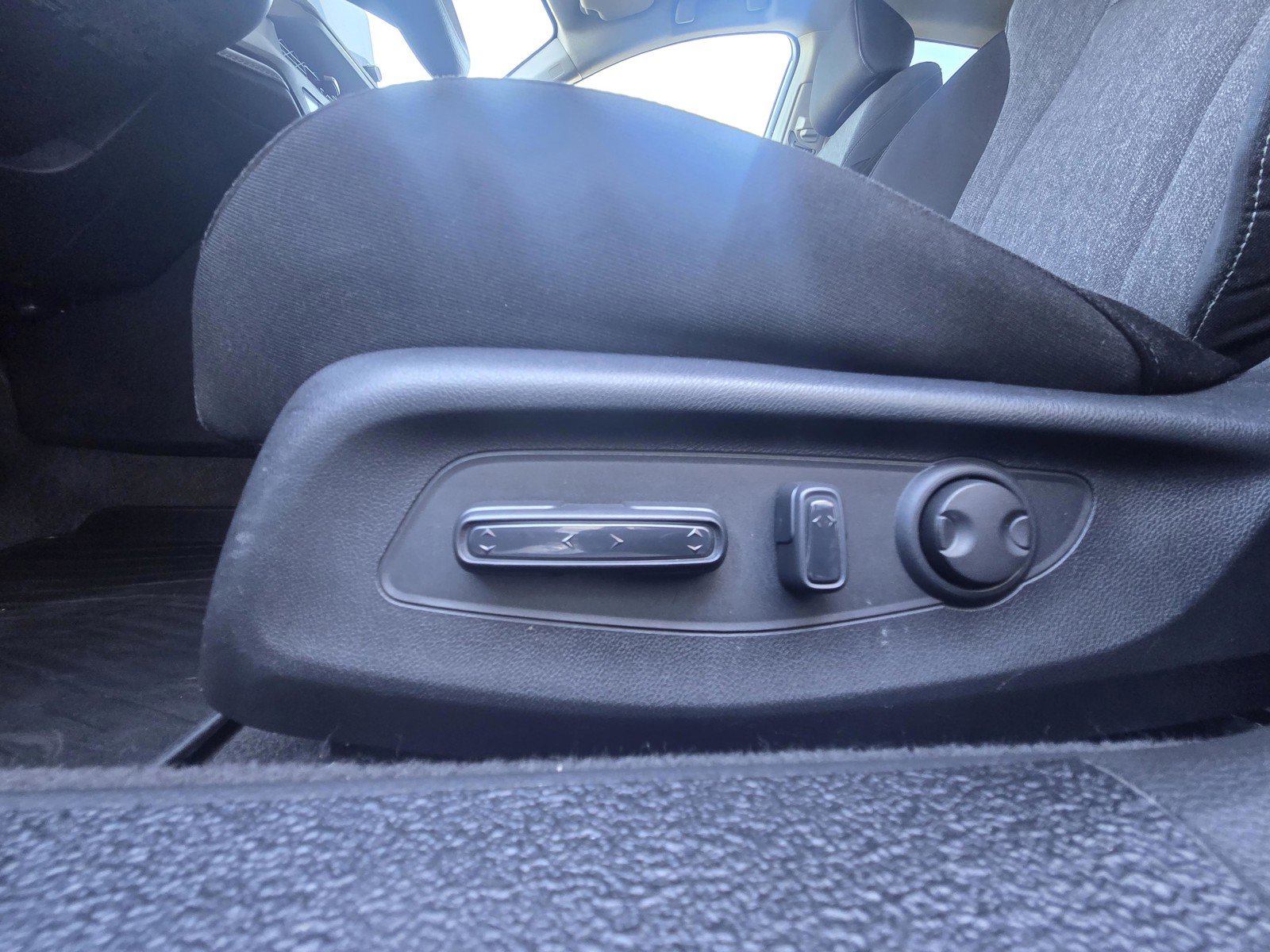 2024 Honda Accord EX - Photo 12
