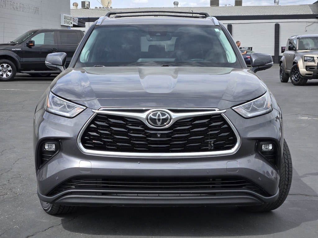 Used 2021 Toyota Highlander Limited SUV