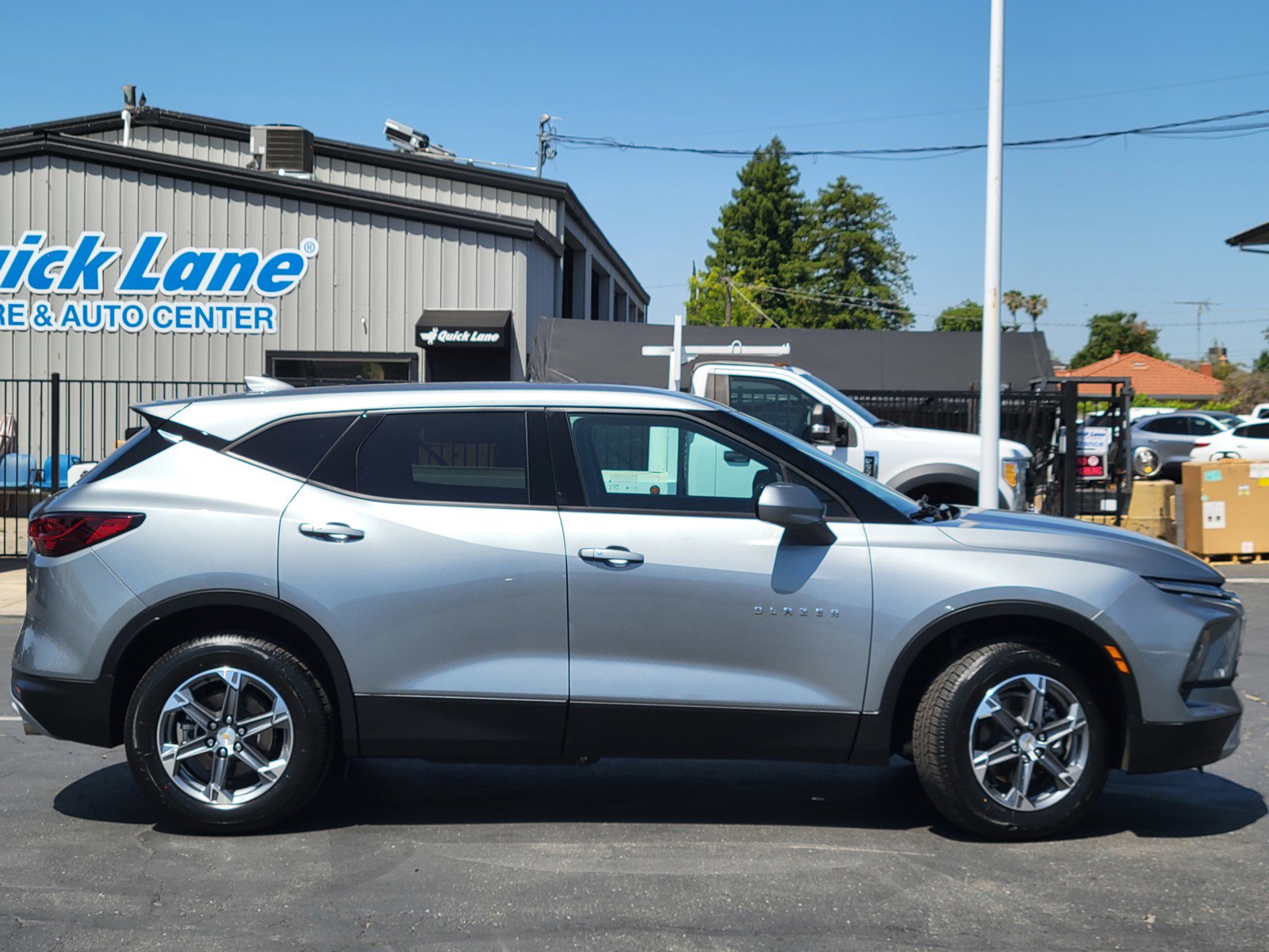 2024 Chevrolet Blazer 2LT photo 3