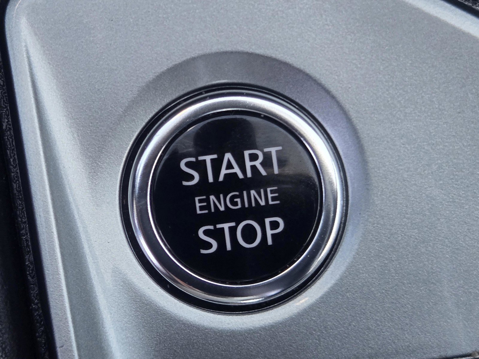 2025 Nissan Altima SV - Photo 15