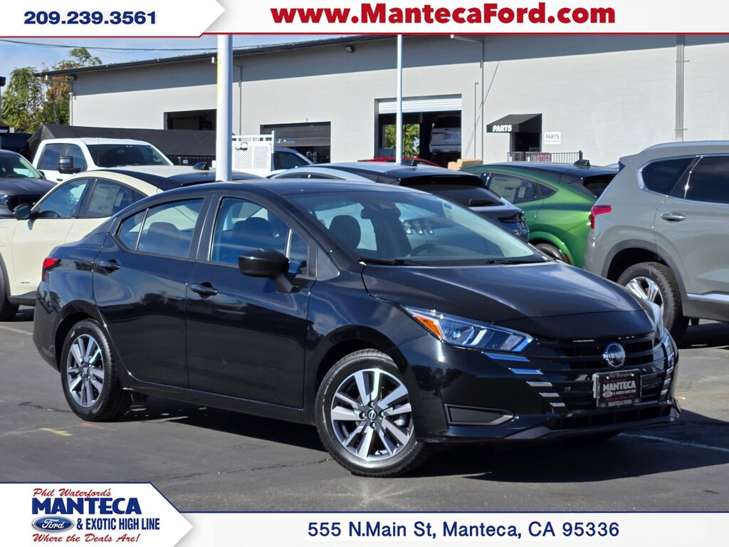 Used 2023 Nissan Versa 1.6 SV Sedan