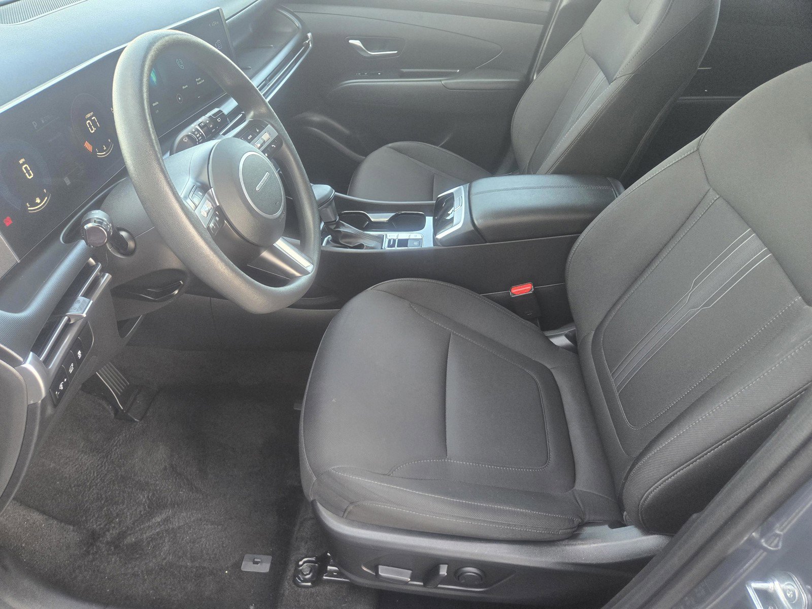 2025 Hyundai Tucson SEL - Photo 12