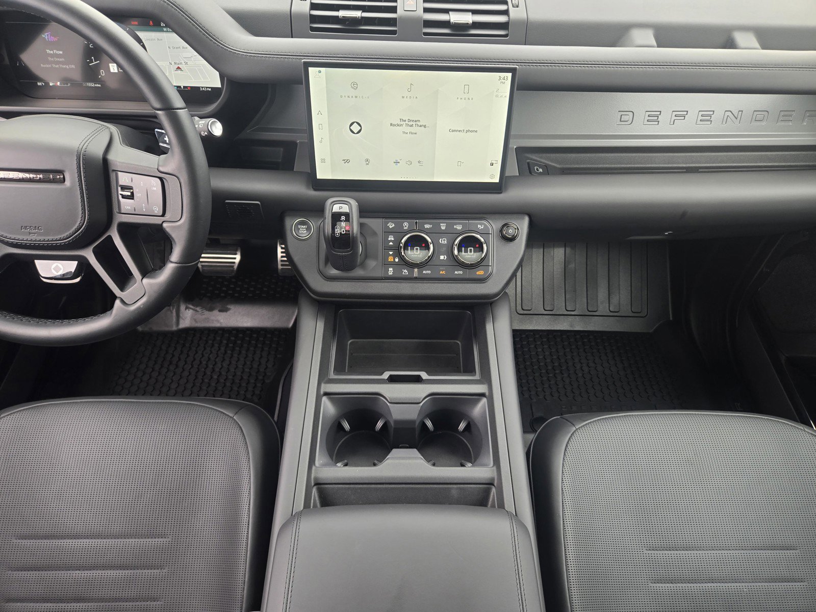 2025 Land Rover Defender Octa - Photo 9