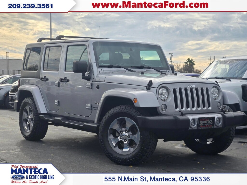 Used 2017 Jeep Wrangler JK Unlimited Sahara 4x4 SUV