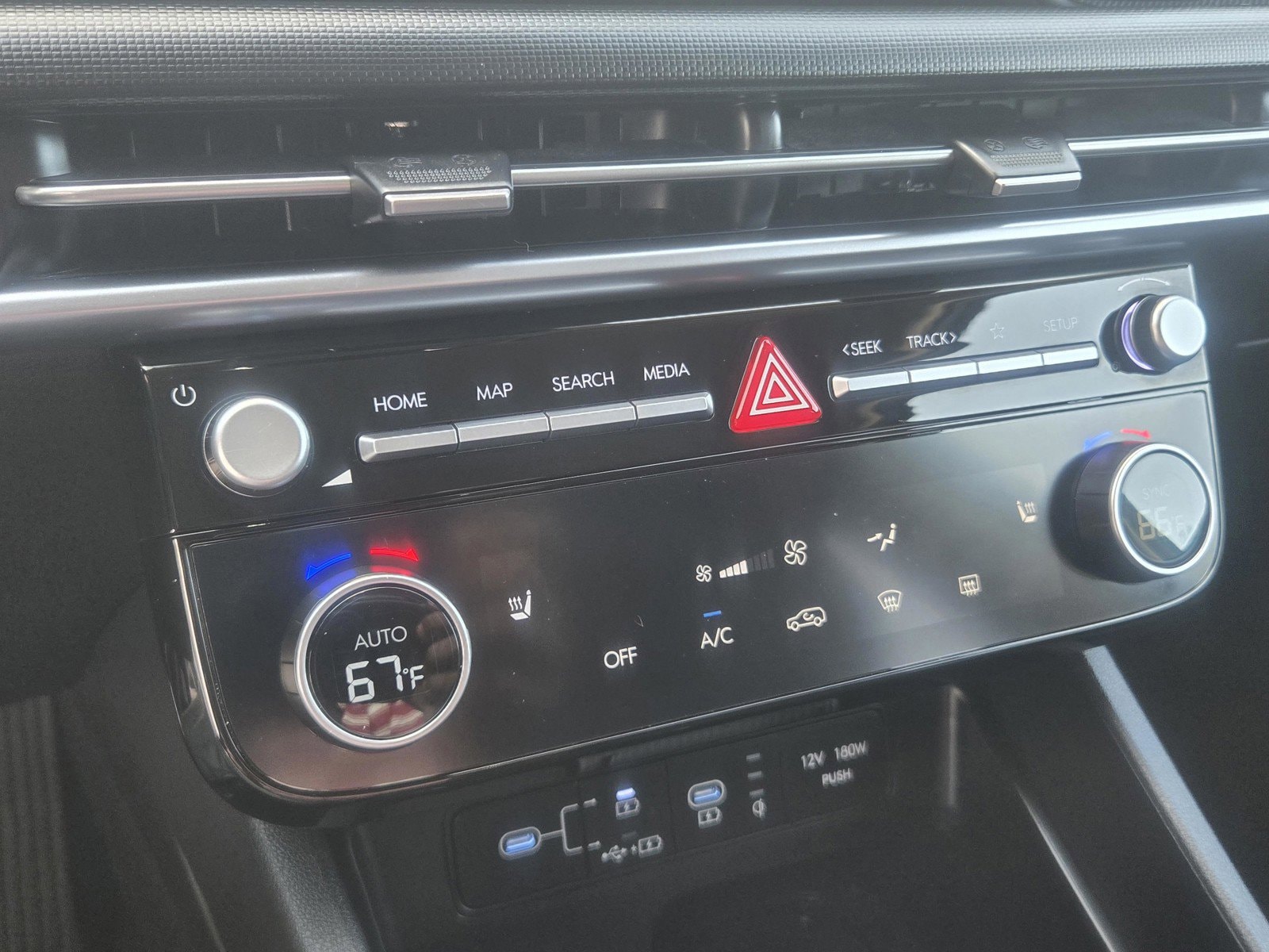 2025 Hyundai Tucson SEL - Photo 18