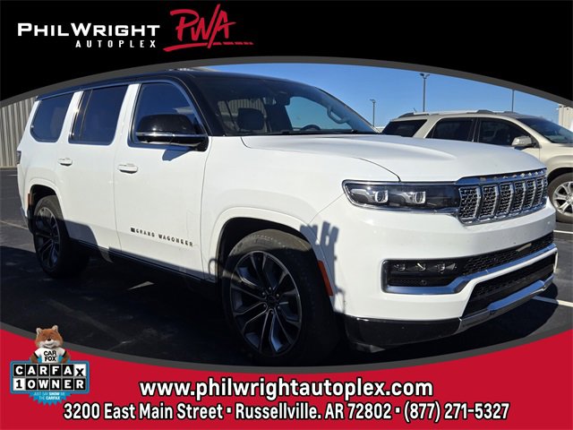 2023 Jeep Grand Wagoneer Series III's photo
