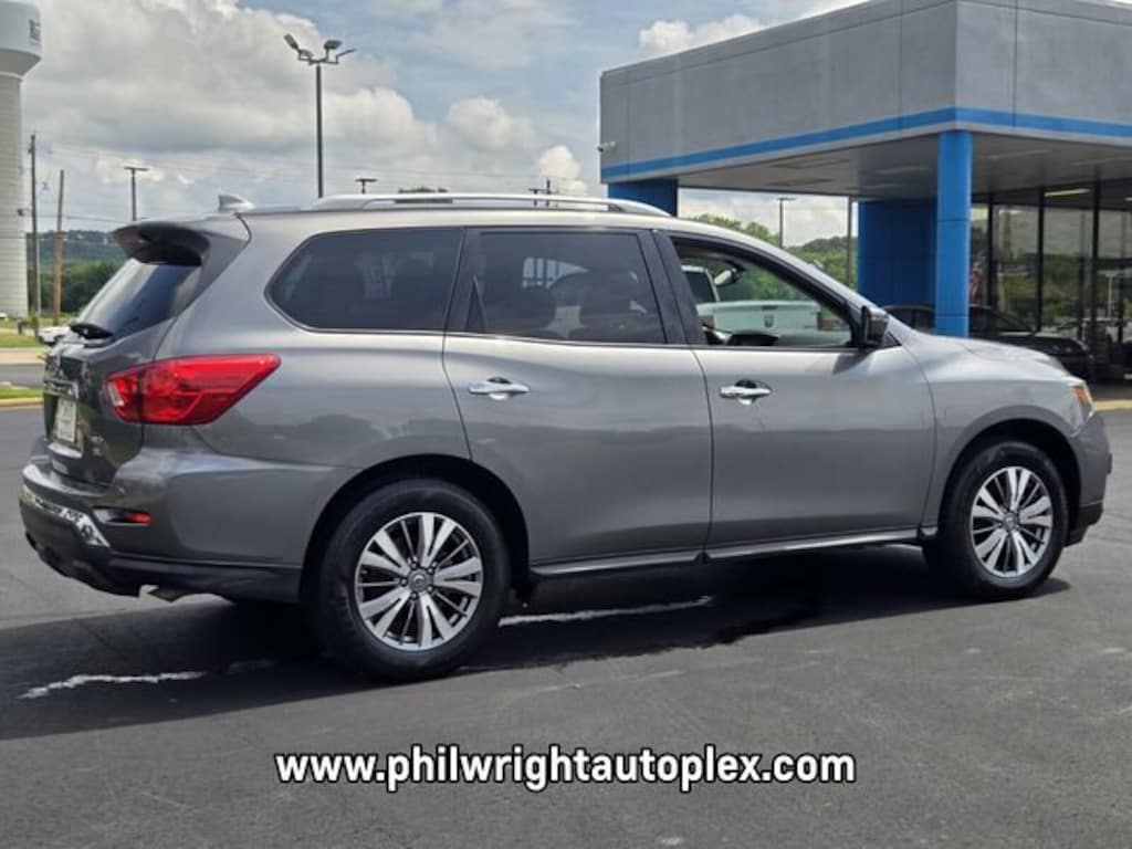 Used 2020 Nissan Pathfinder SL SUV