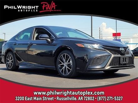 2023 Toyota Camry SE Sedan