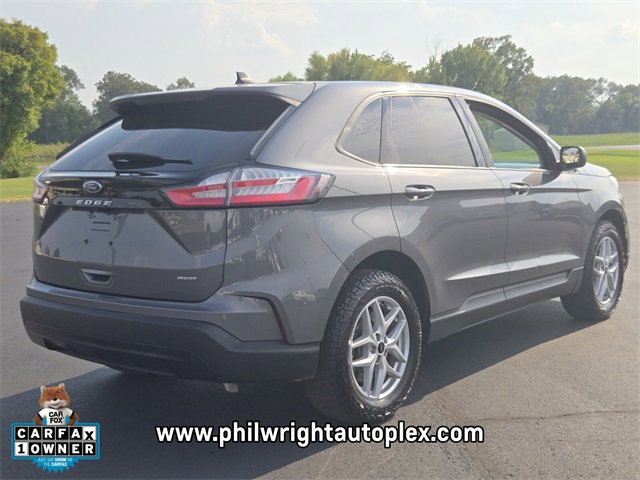 2024 Ford Edge SE photo 3