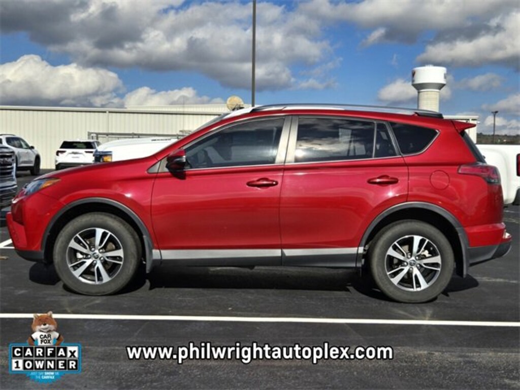 Used 2017 Toyota RAV4 XLE SUV