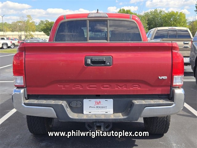 2016 Toyota Tacoma SR5 photo 3